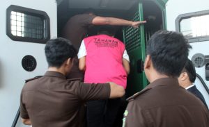 Tersangka Korupsi Gusit1
